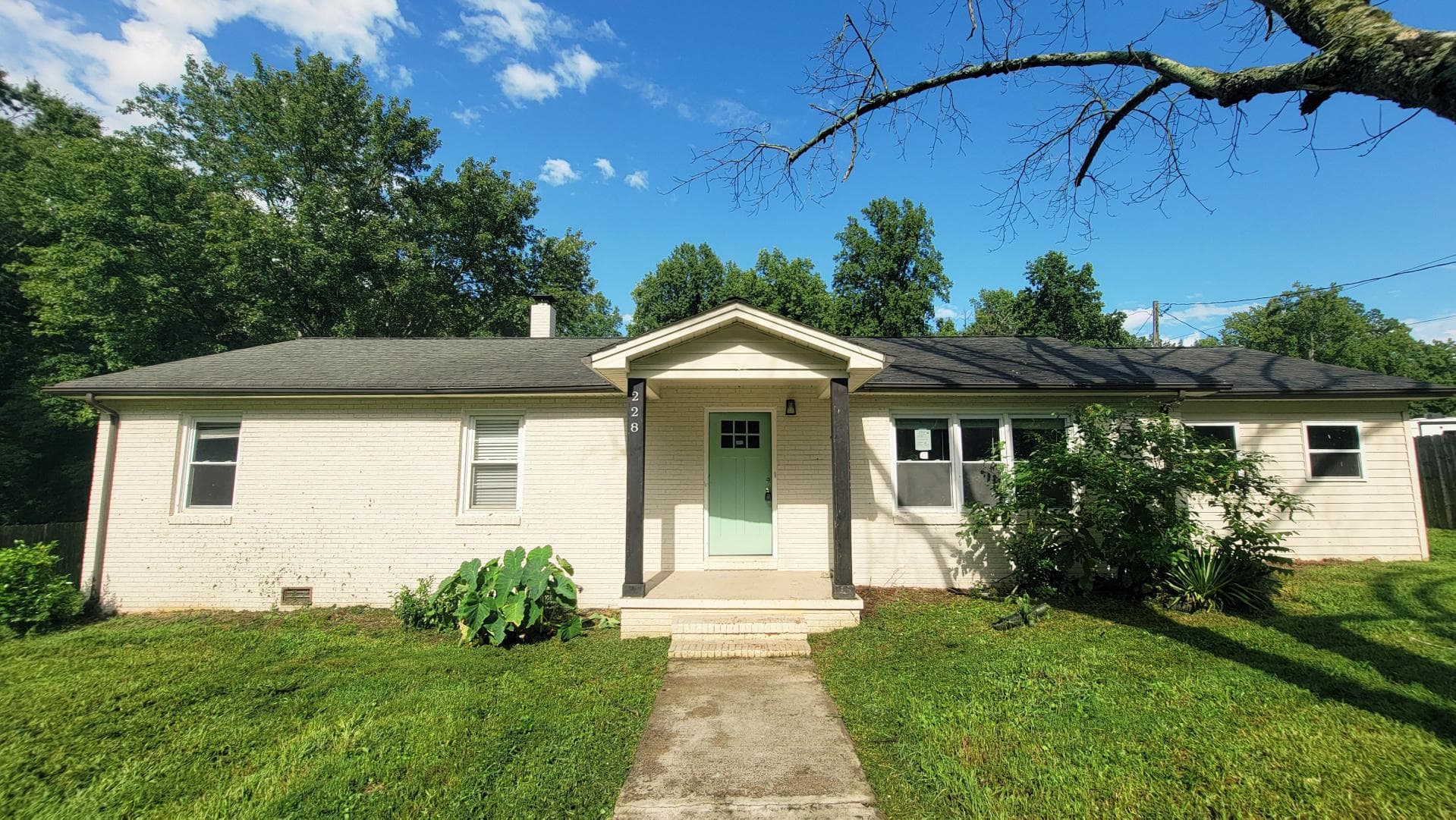 228 Tot Dellinger Rd