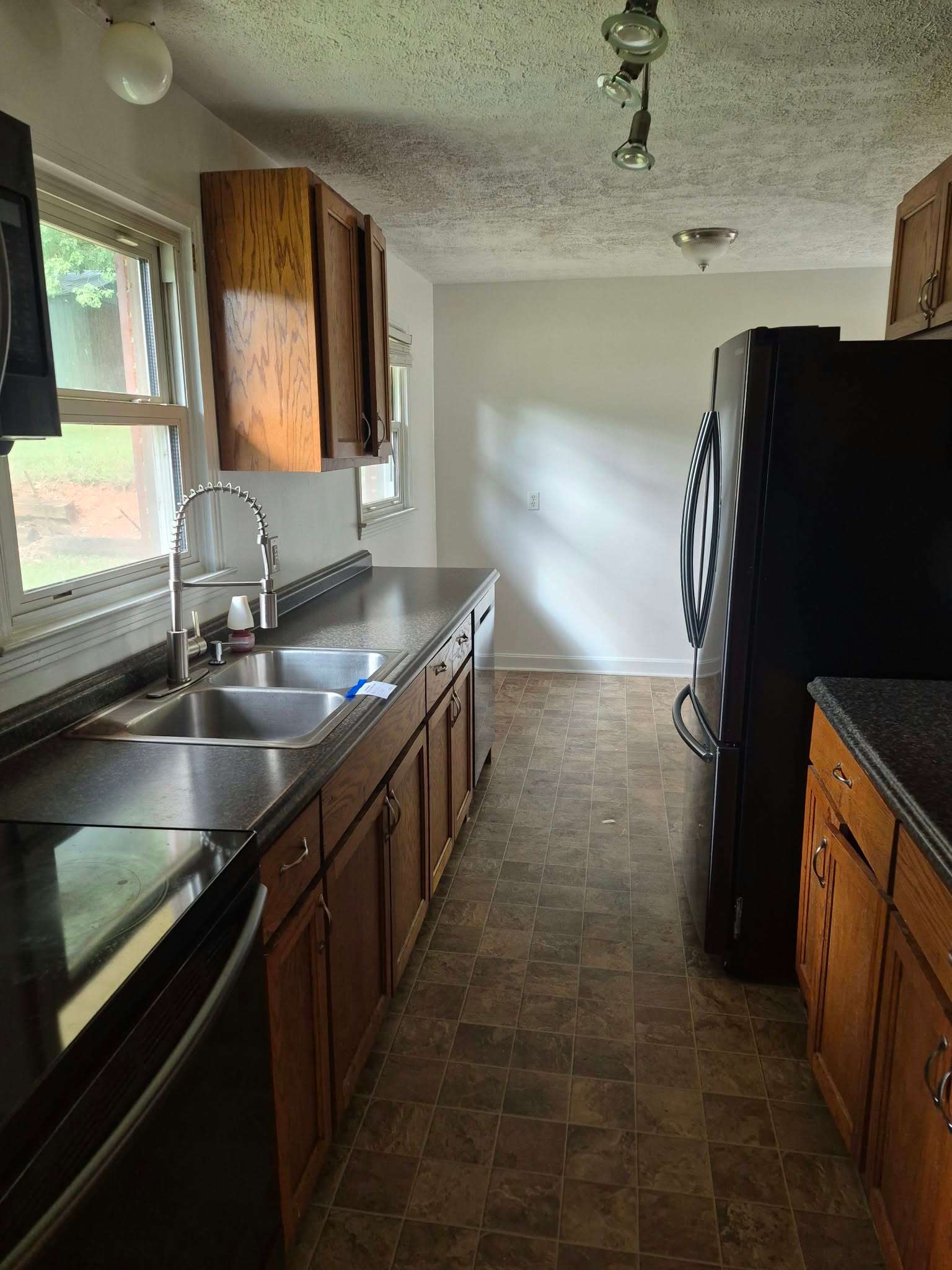 212 Ogden Rd photo