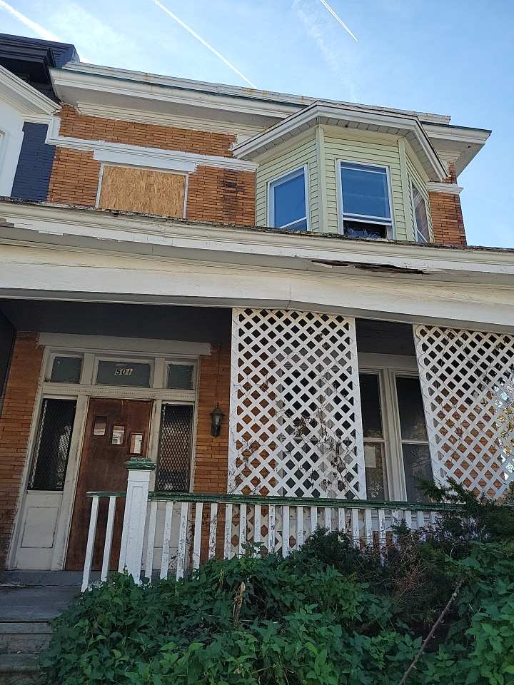 Single Family Home 3BR 1BA — 501 Rose Hill Ter, Baltimore, MD