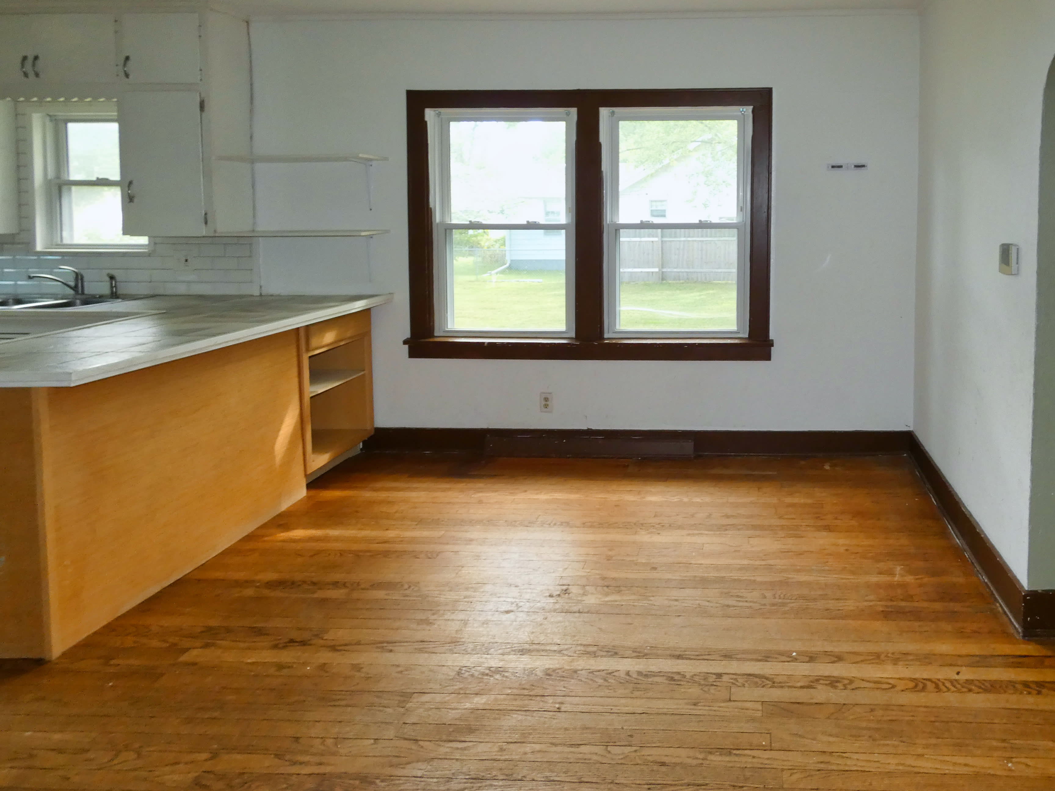 833 Burns St photo