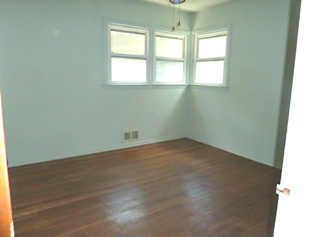 1338 Grant Ave photo