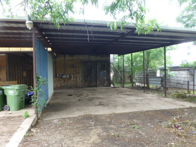 619 N Avenue A photo