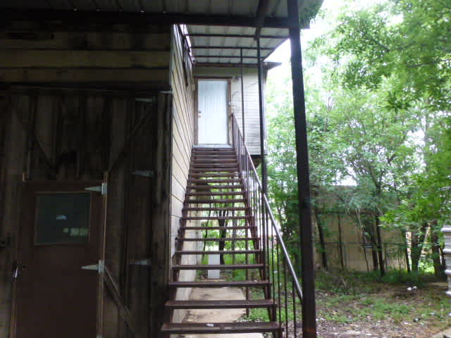 619 N Avenue A photo