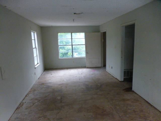 619 N Avenue A photo