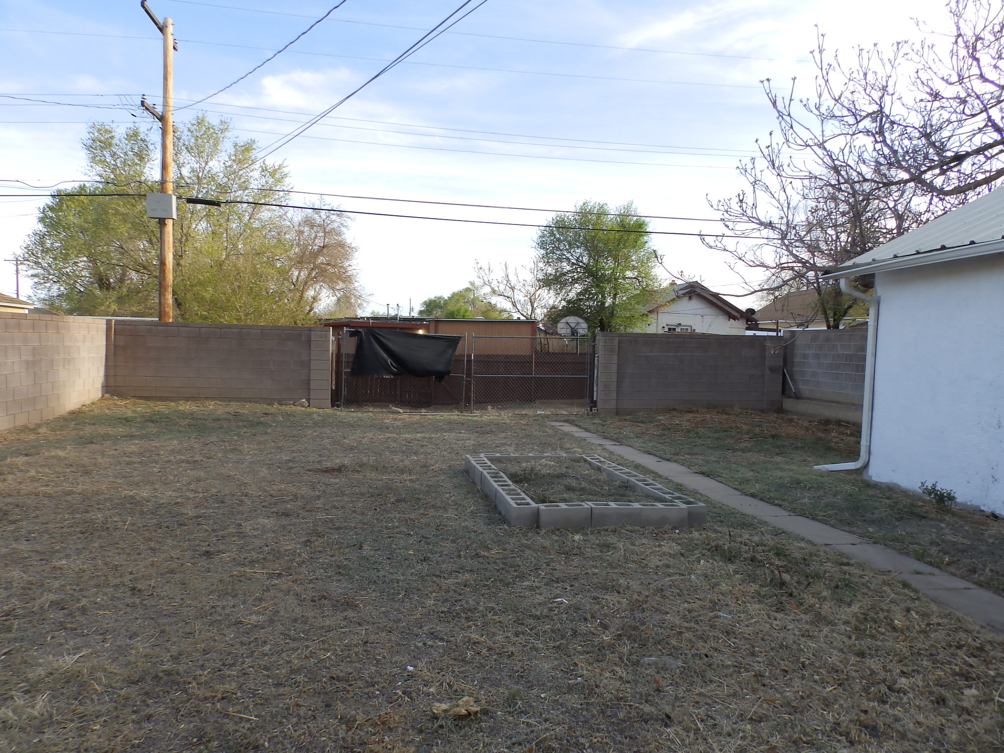 1522 E 4th St photo