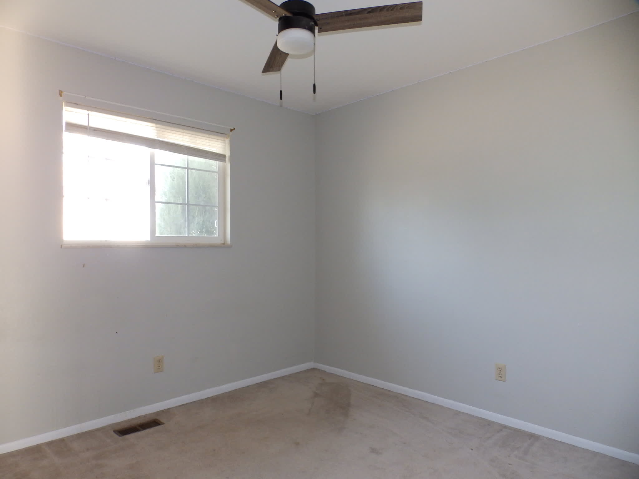 1109 Russell Avenue photo