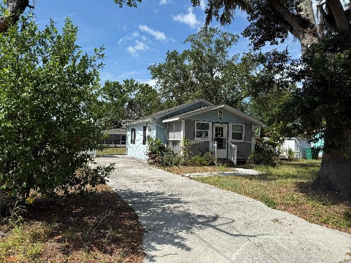 Photograph of 1810 9th St W, Palmetto, FL 34221