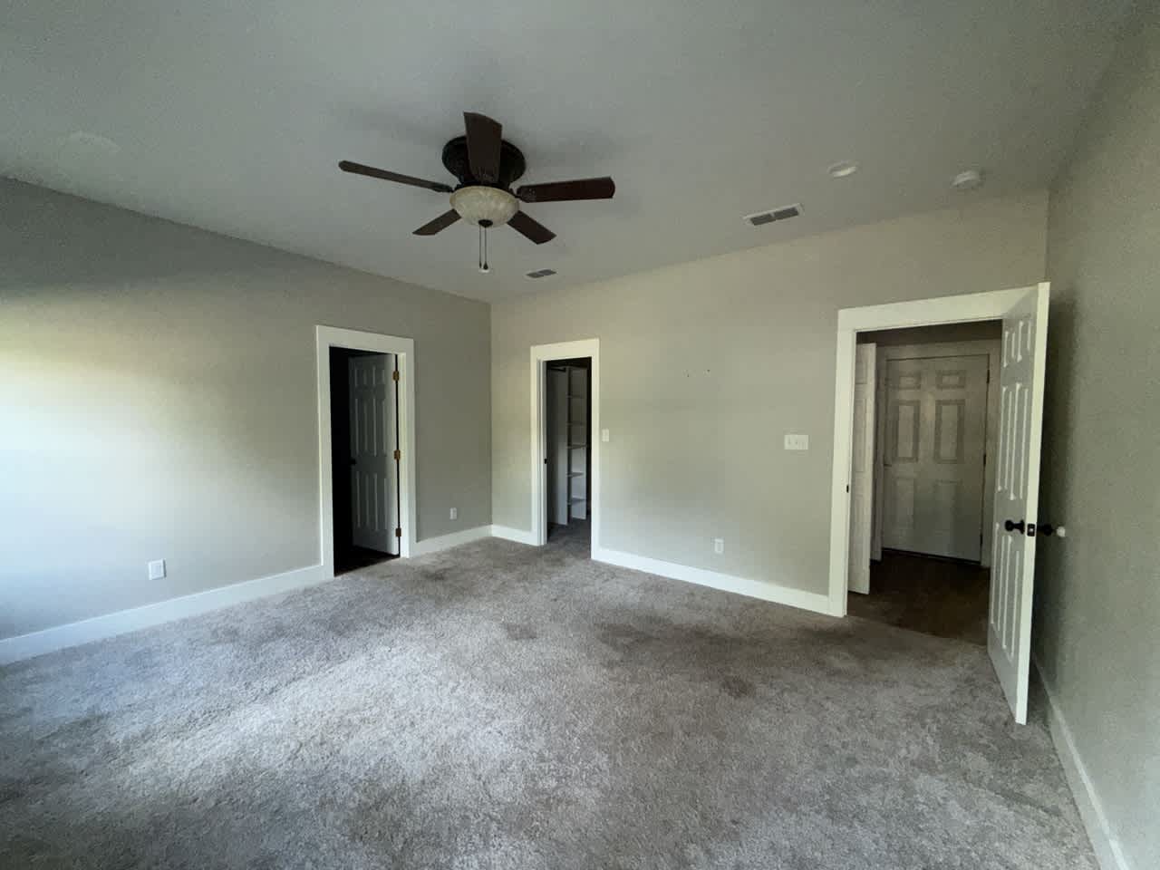 180 N Oak Place photo