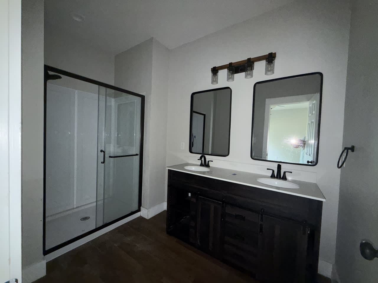 180 N Oak Place photo