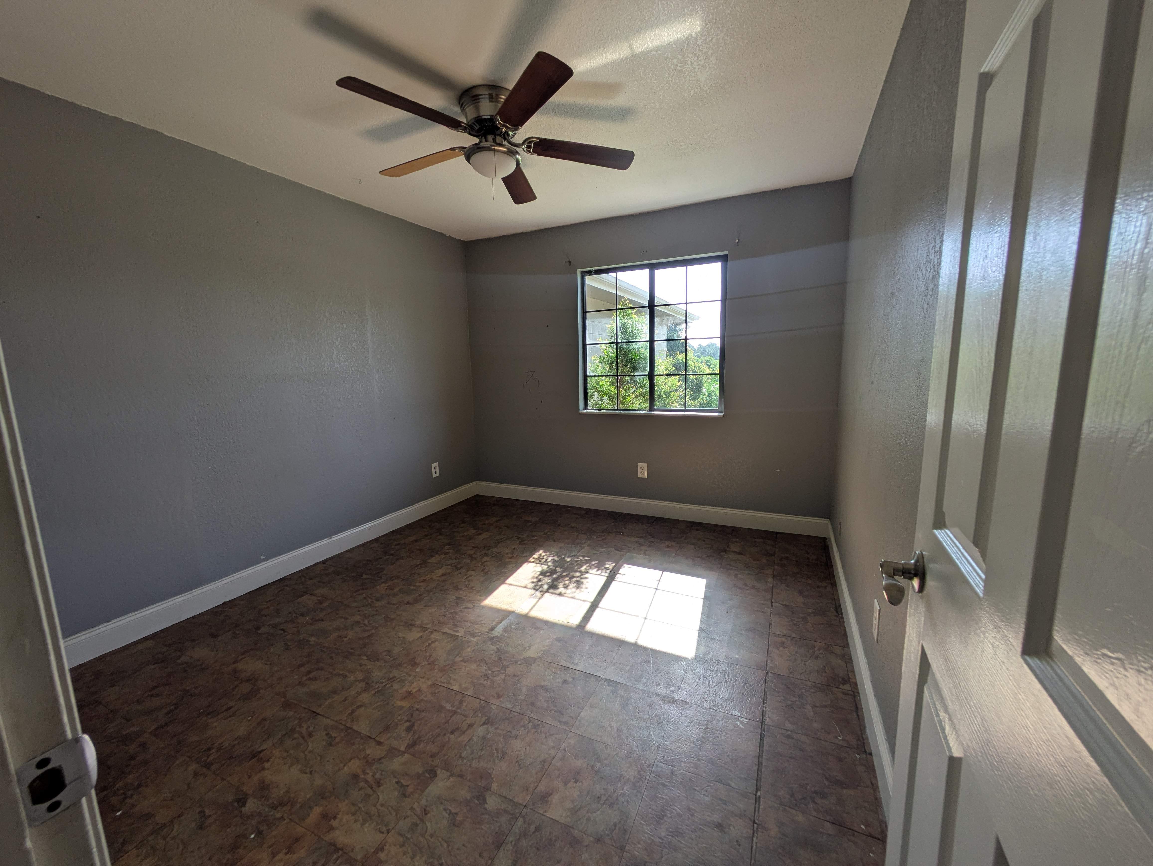 925 Foxdale Ave photo