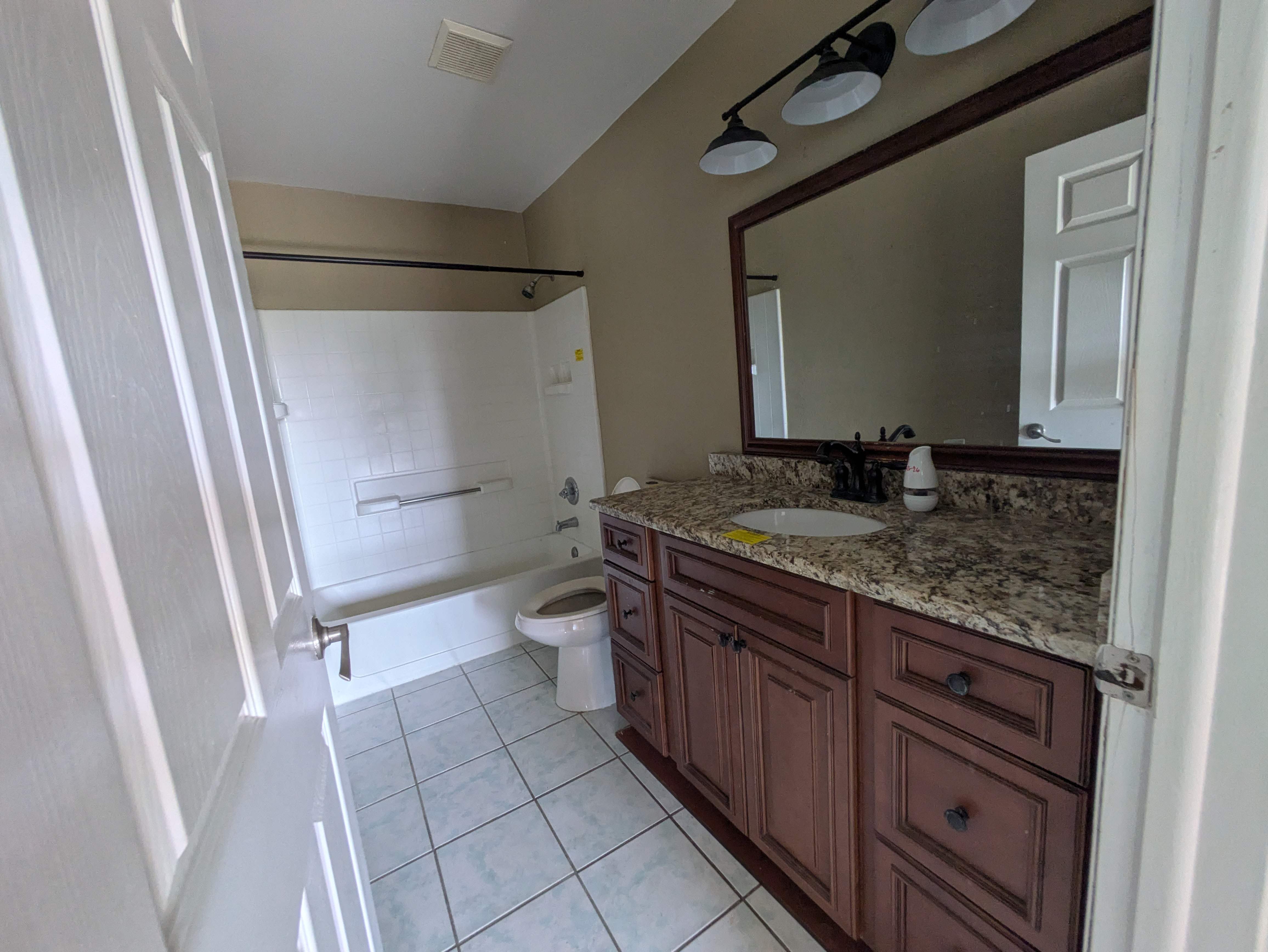 925 Foxdale Ave photo