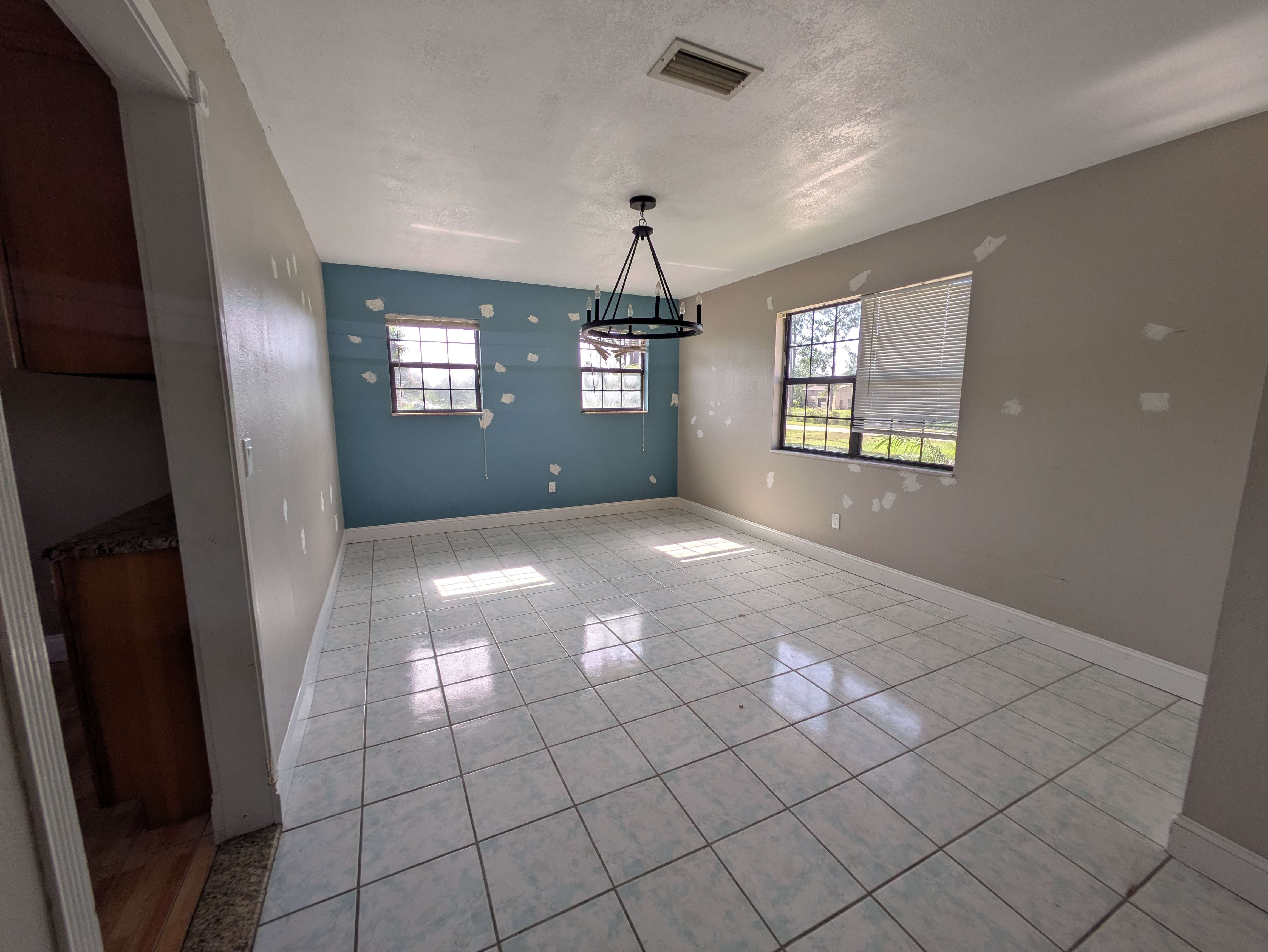 925 Foxdale Ave photo