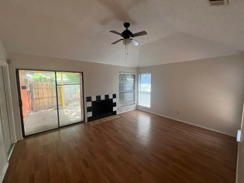 10204 Oak Terrace Cir photo