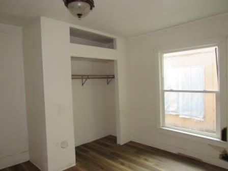 511 W Main St photo