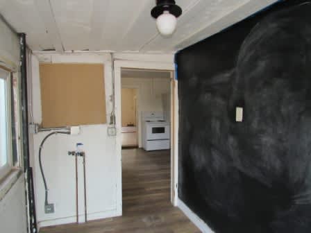 511 W Main St photo