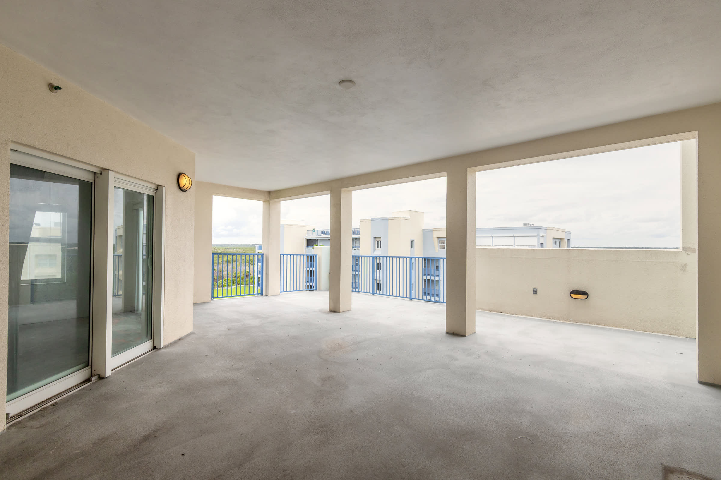 5300 S Atlantic Ave Apt3605 photo