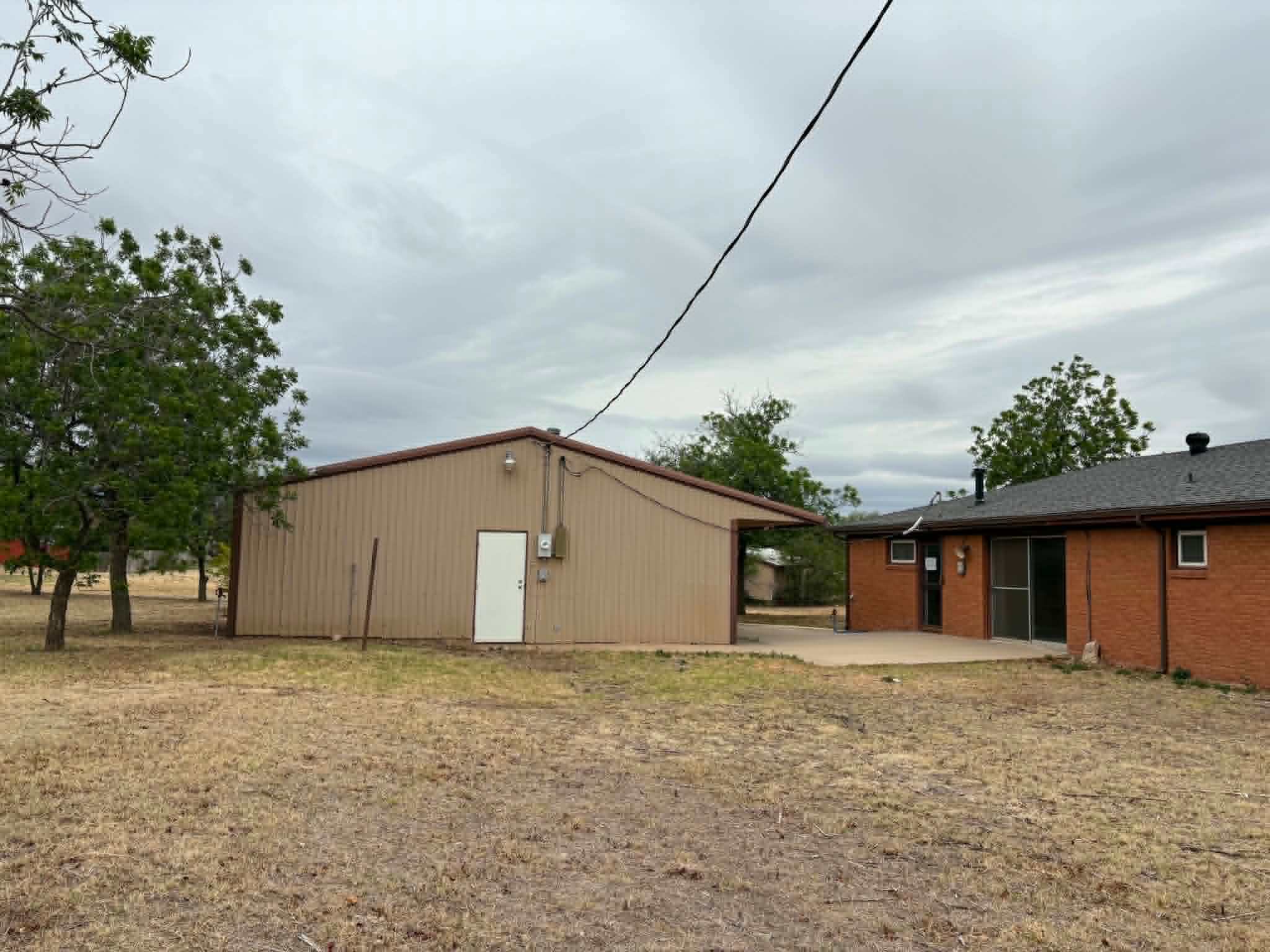 1200 E Harvester Ave photo