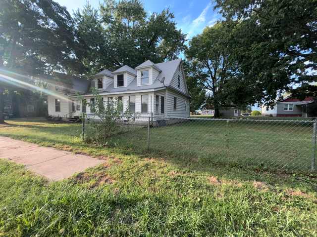 266 N 2nd St photo