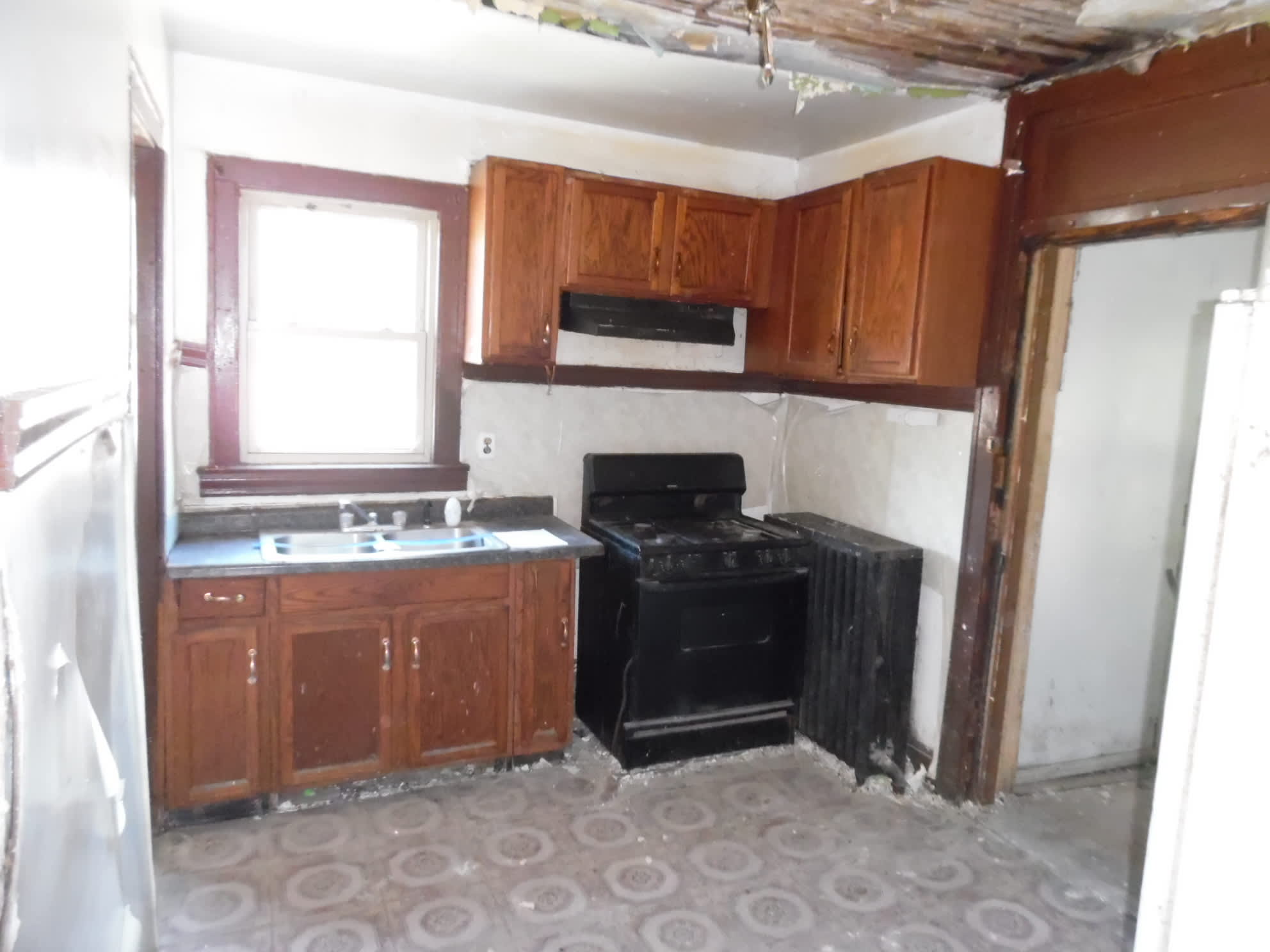 556 W 111th St photo
