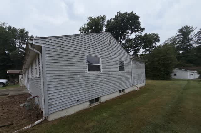 229 Crowley St photo
