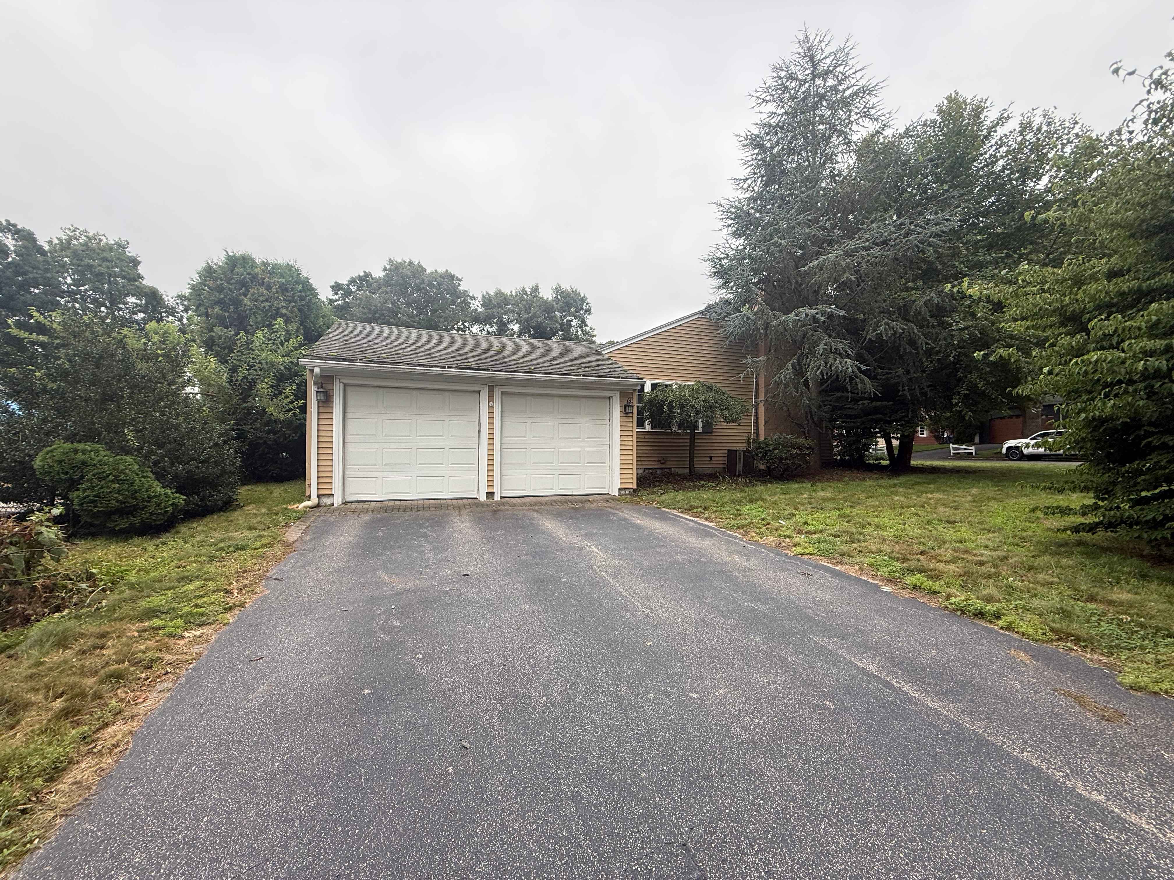 243 Deerfield Rd photo