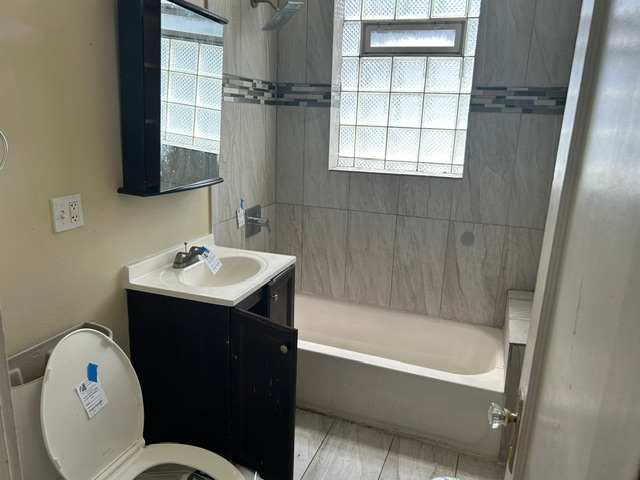7648 S Luella Ave photo
