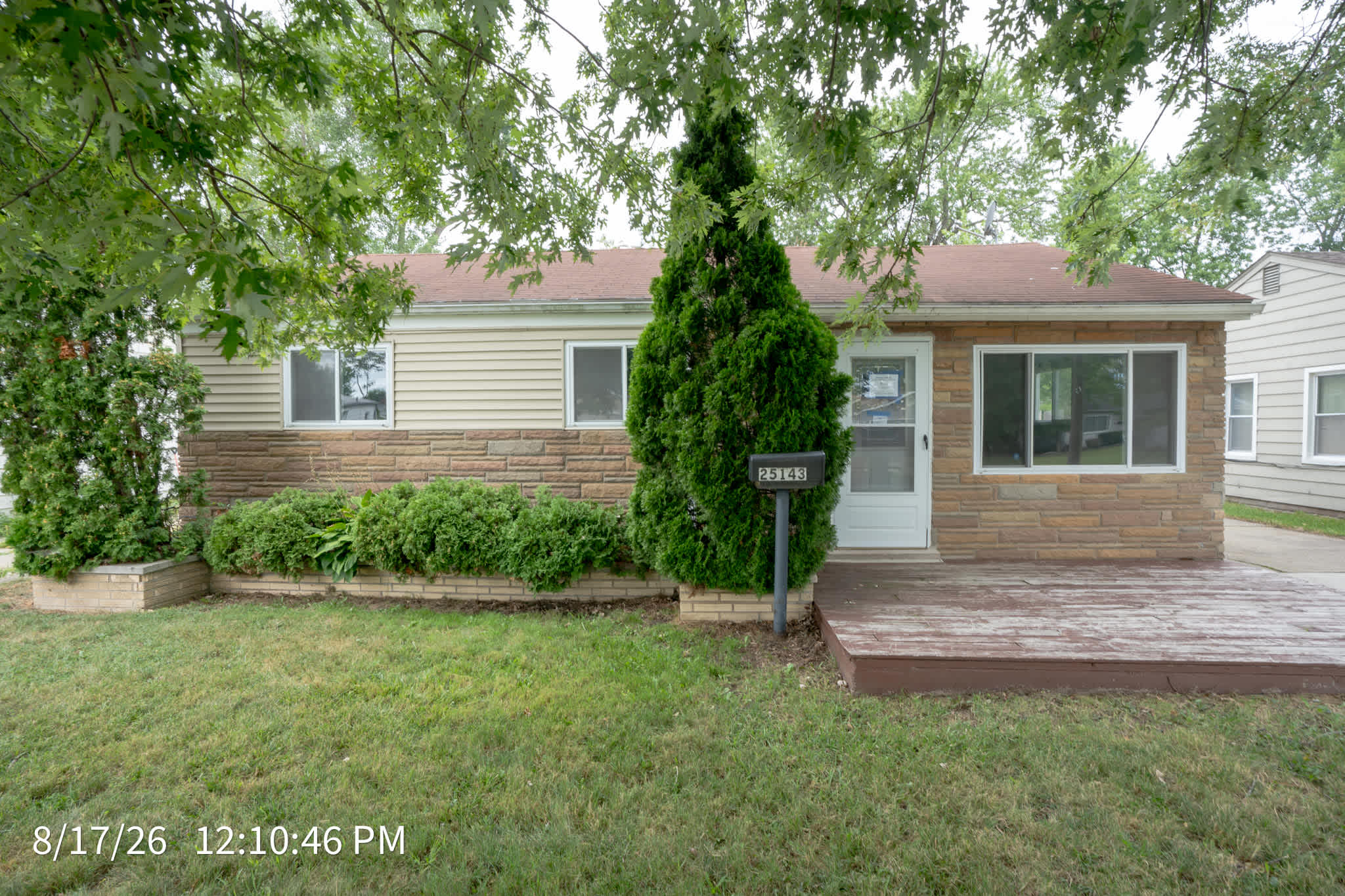 25143 Fern St