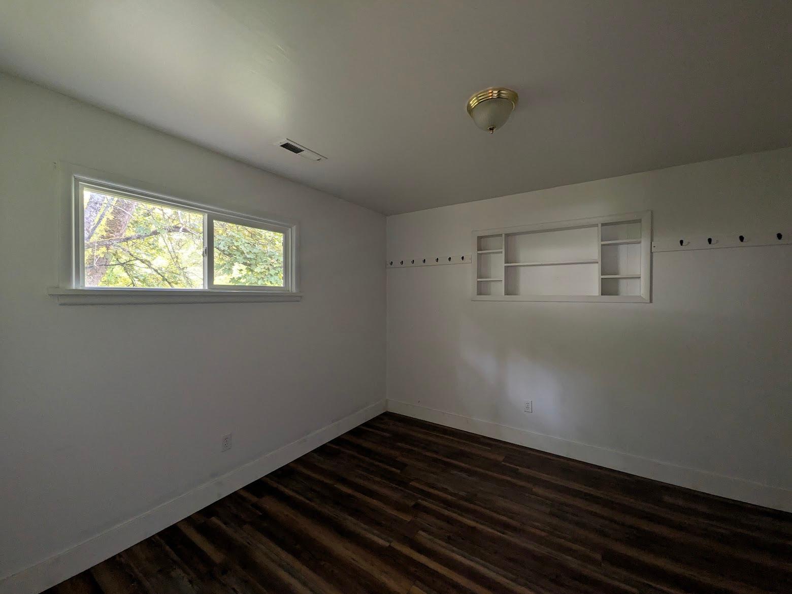 908 S Division St photo