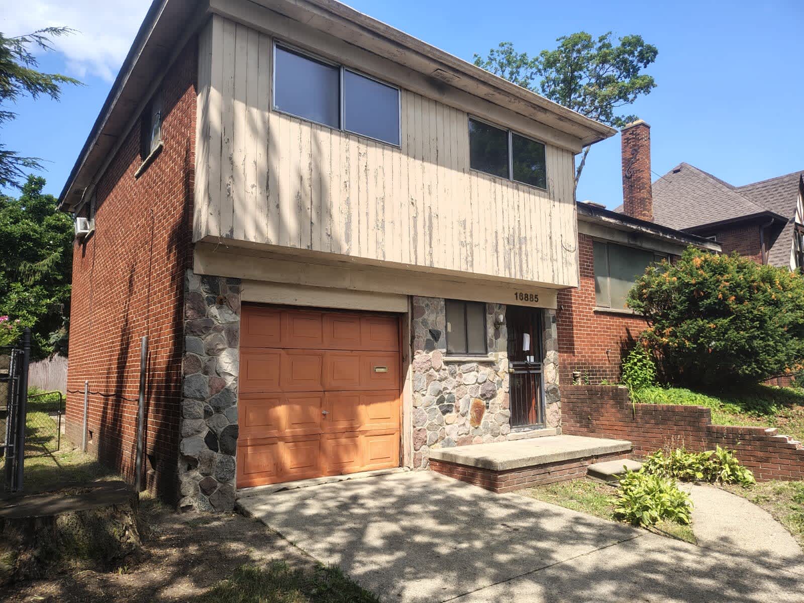 16885 Lasalle Ave photo