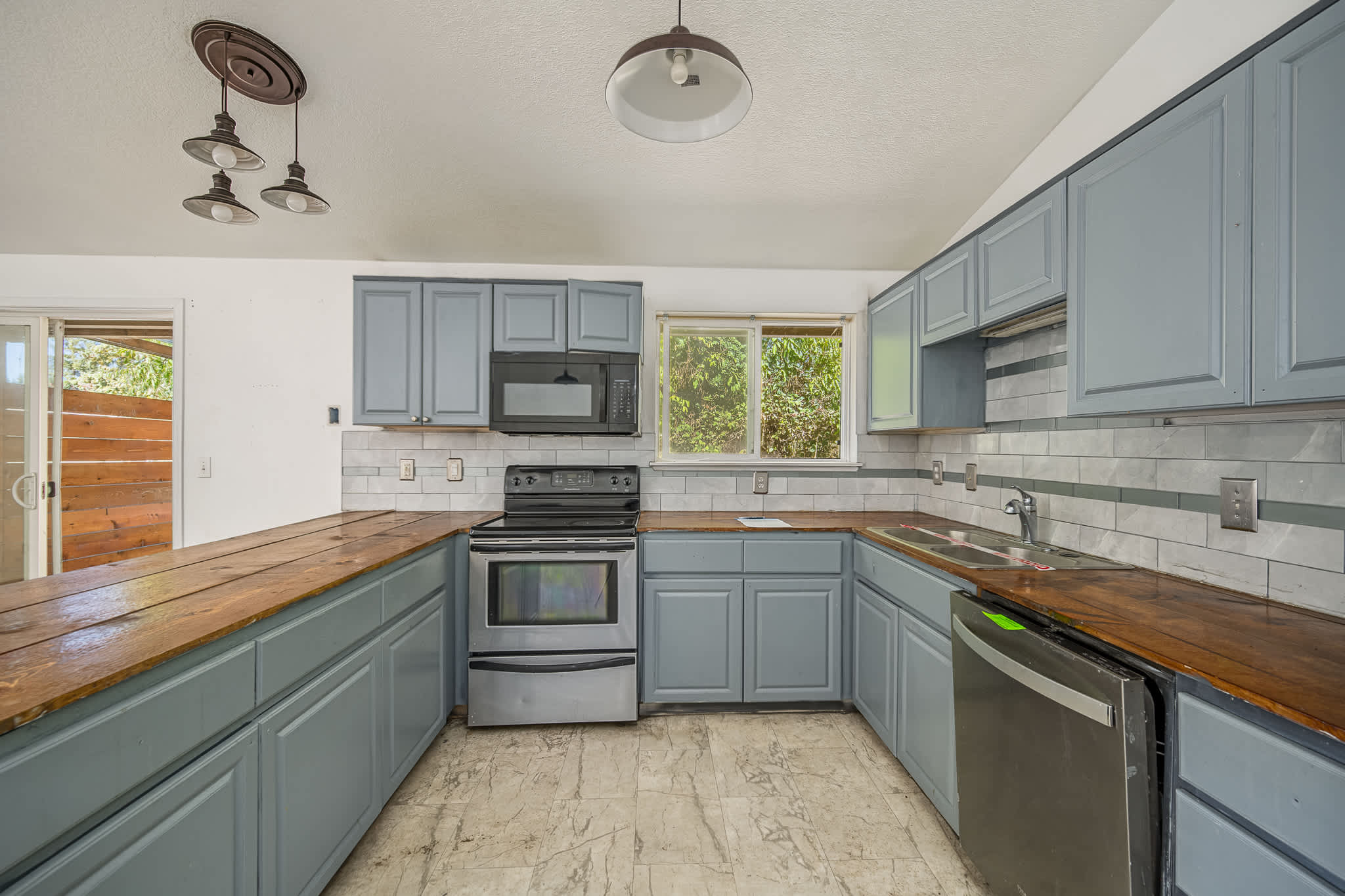 408 W Bishop Way photo