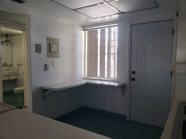 18555 Ne 14 Ave Apt 502 photo