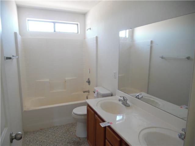 30366 W Verde Ln photo