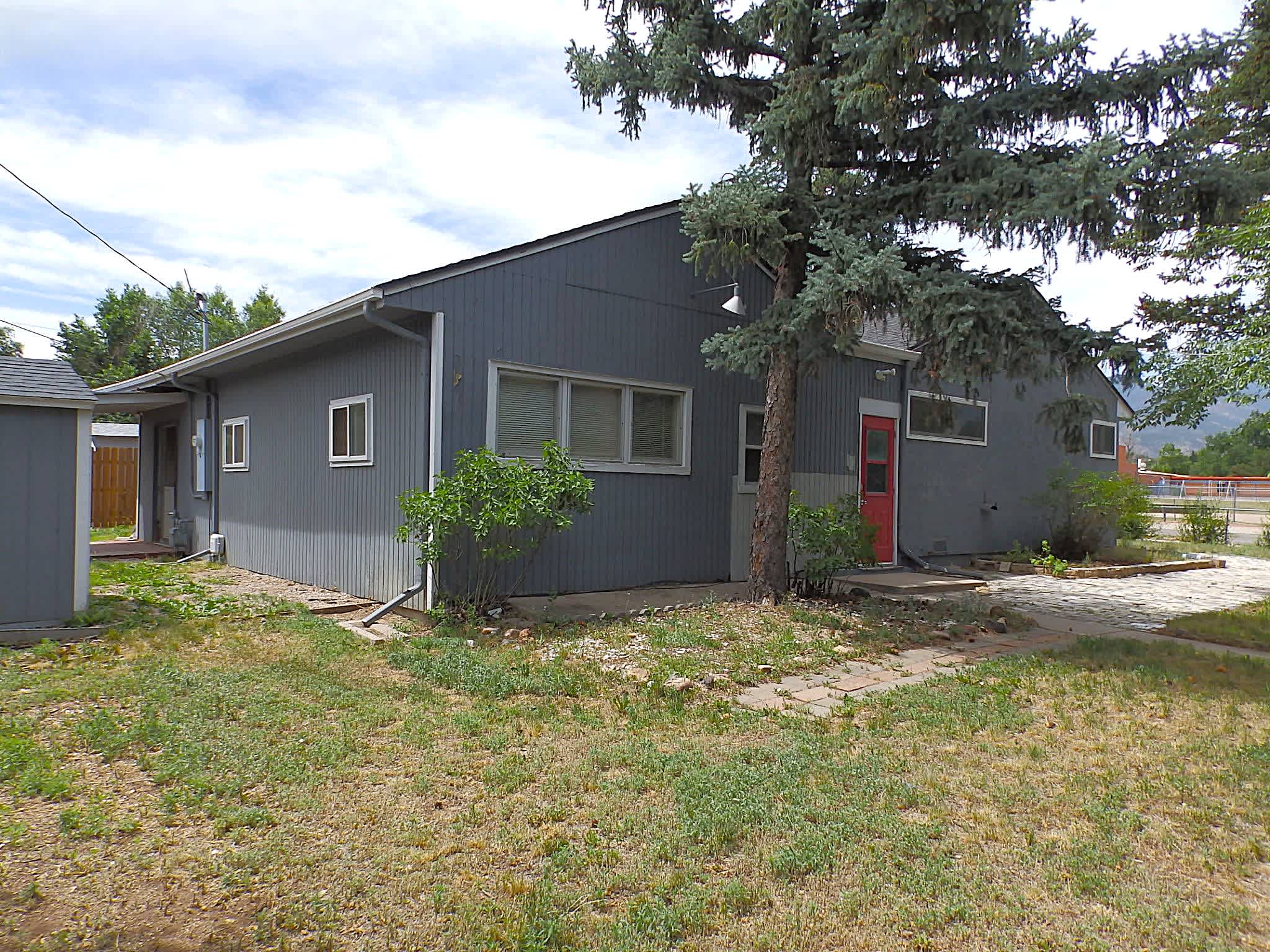 1901 S El Paso Ave photo