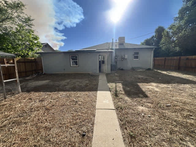 706 Airlane Ave photo