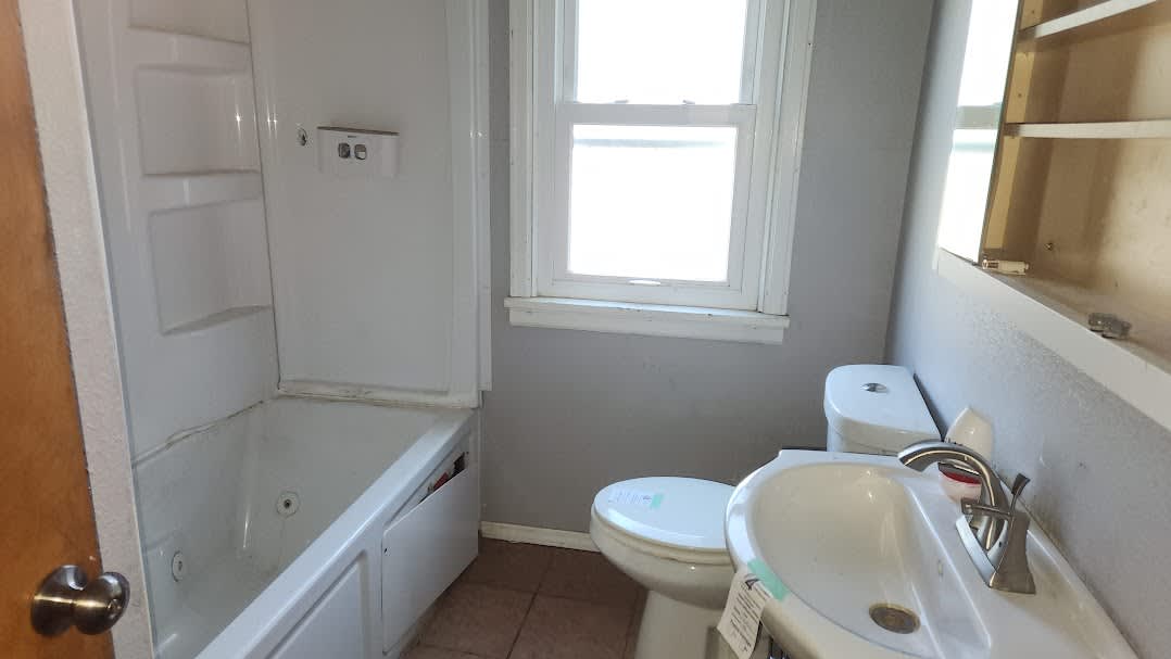 505 S 8th St photo