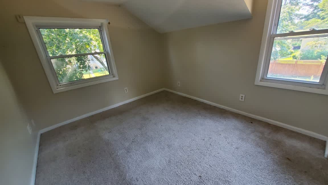 2569 Harding Avenue photo