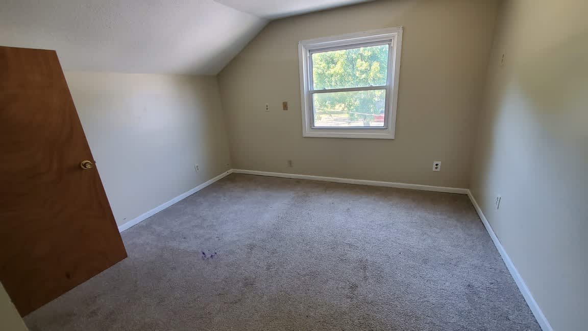 2569 Harding Avenue photo