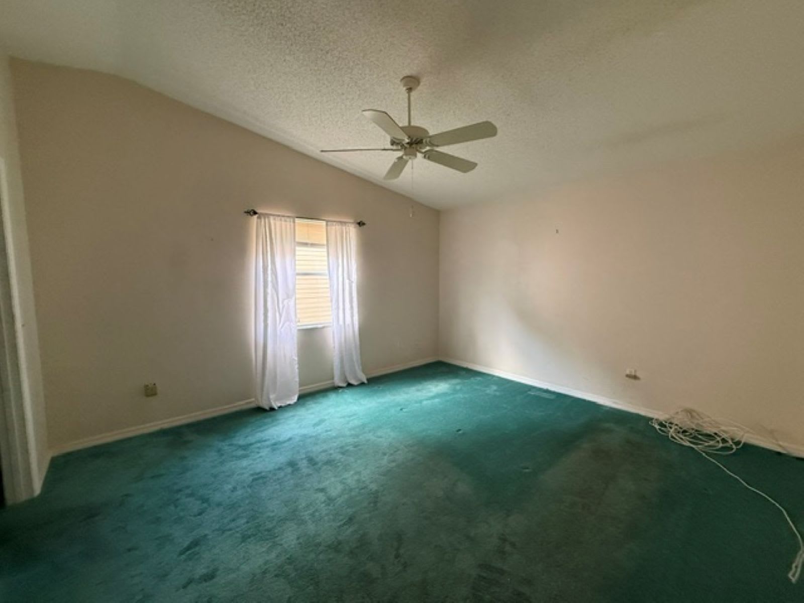 208 Aragon Ln photo