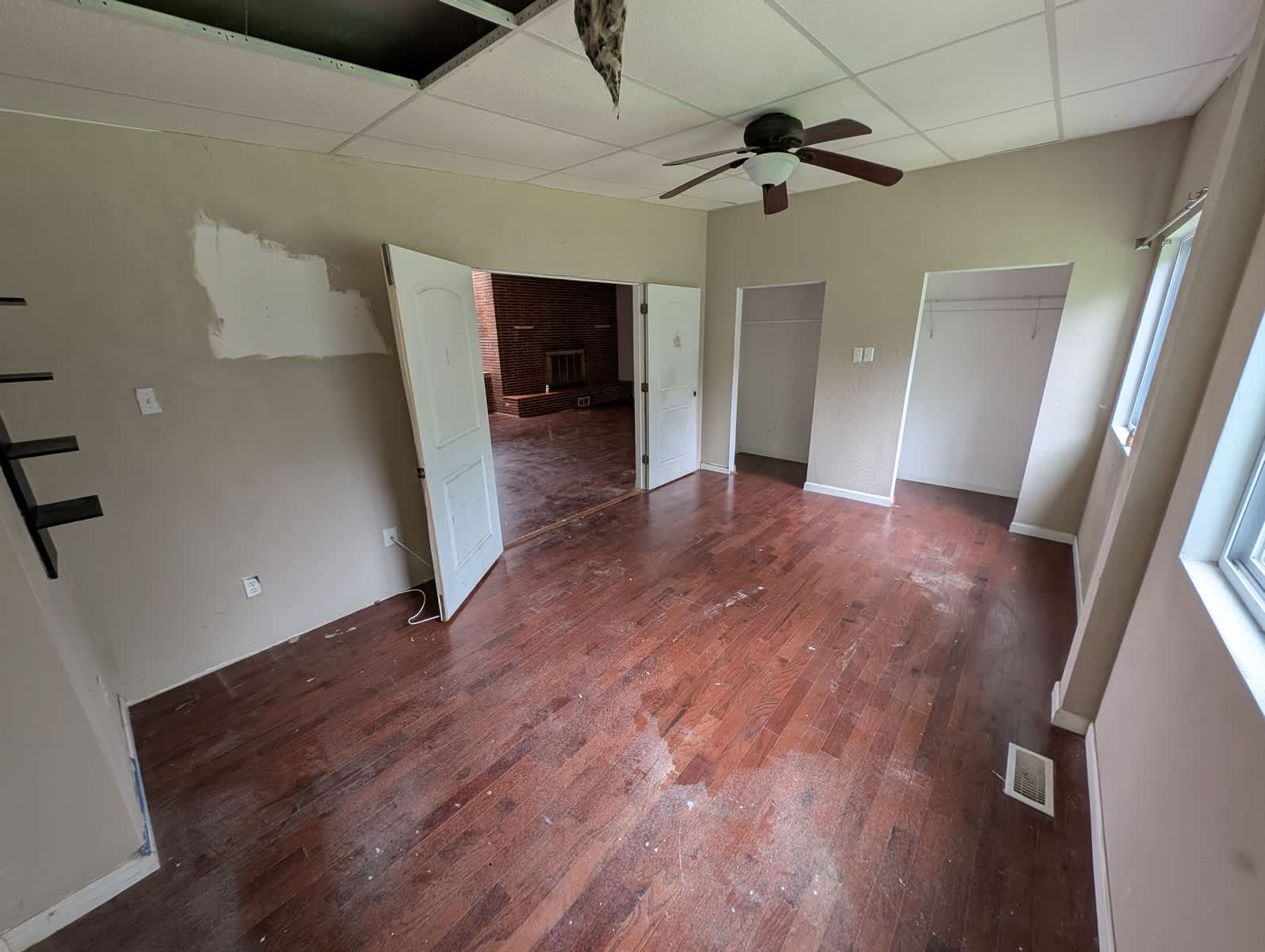 34 Wilshire Dr photo