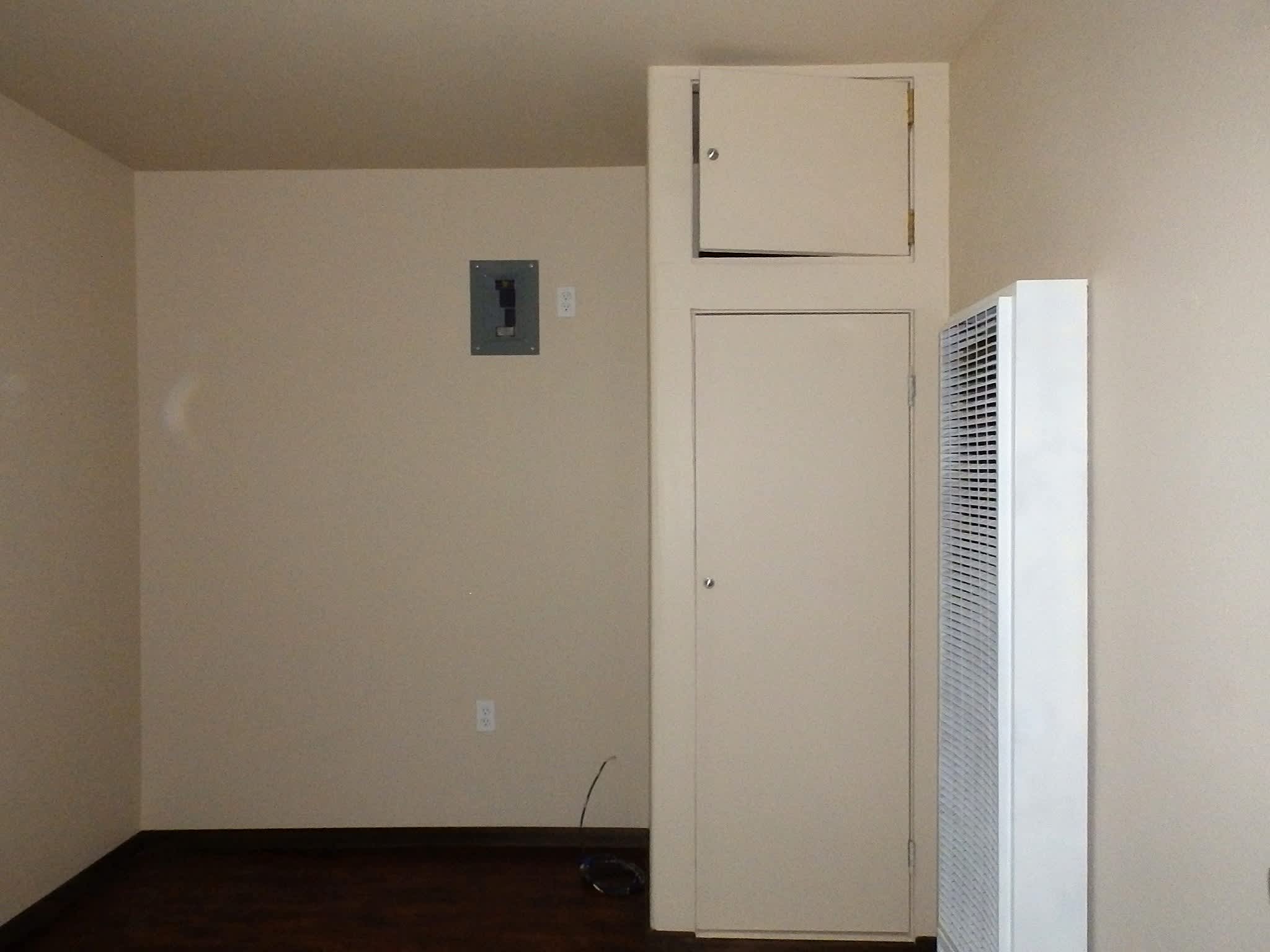 1708 Claremont Aven photo