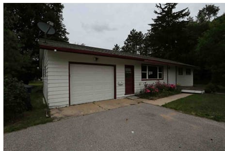 Single Family Home 3BR 1BA - 411 E Calhoun St, Mancelona, MI