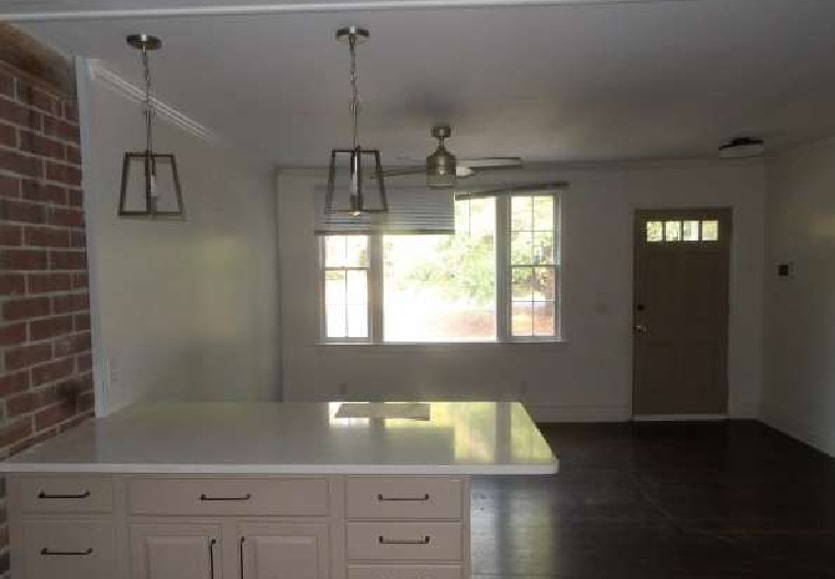 16 Brooks St photo