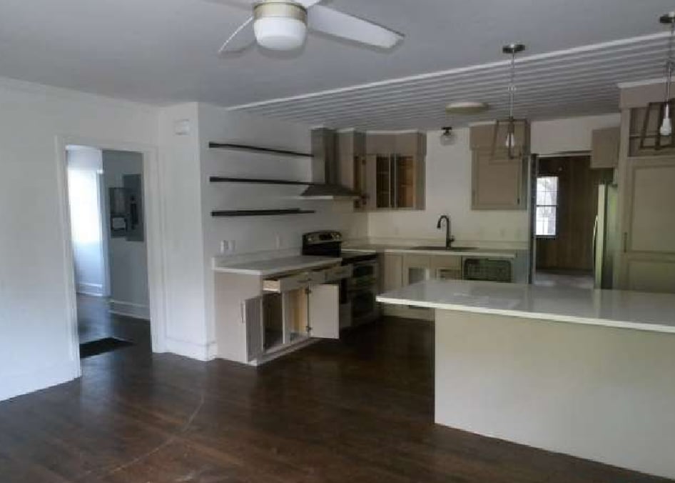 16 Brooks St photo