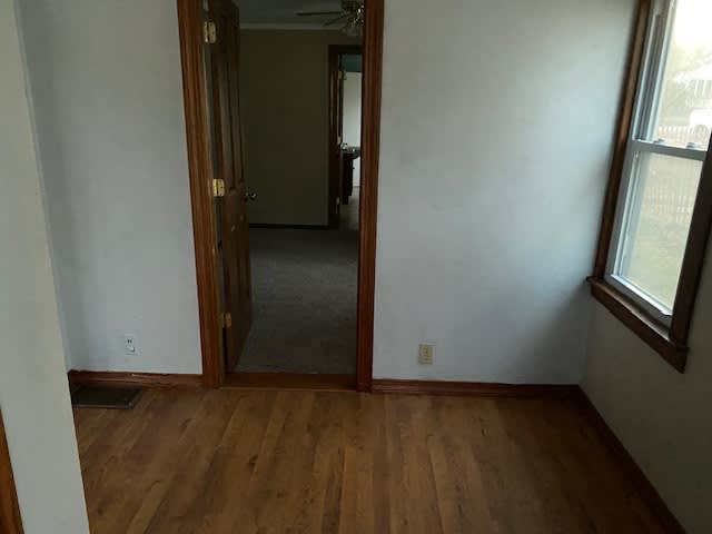 321 S Main St photo