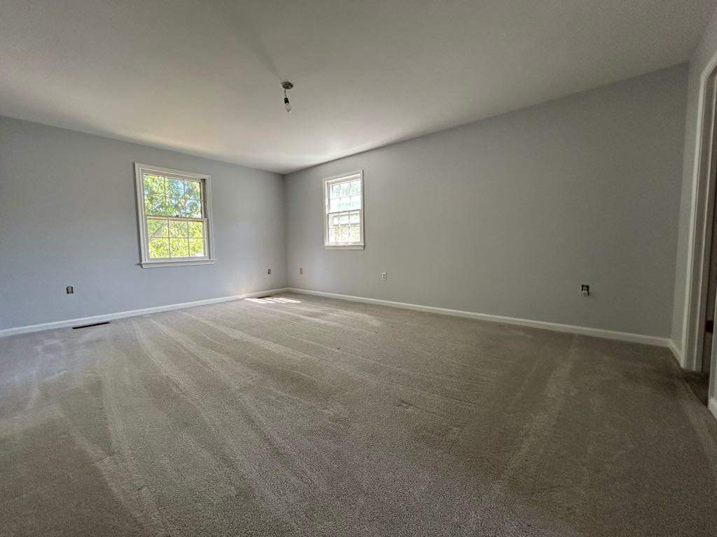 3402 Williamsburg Dr photo