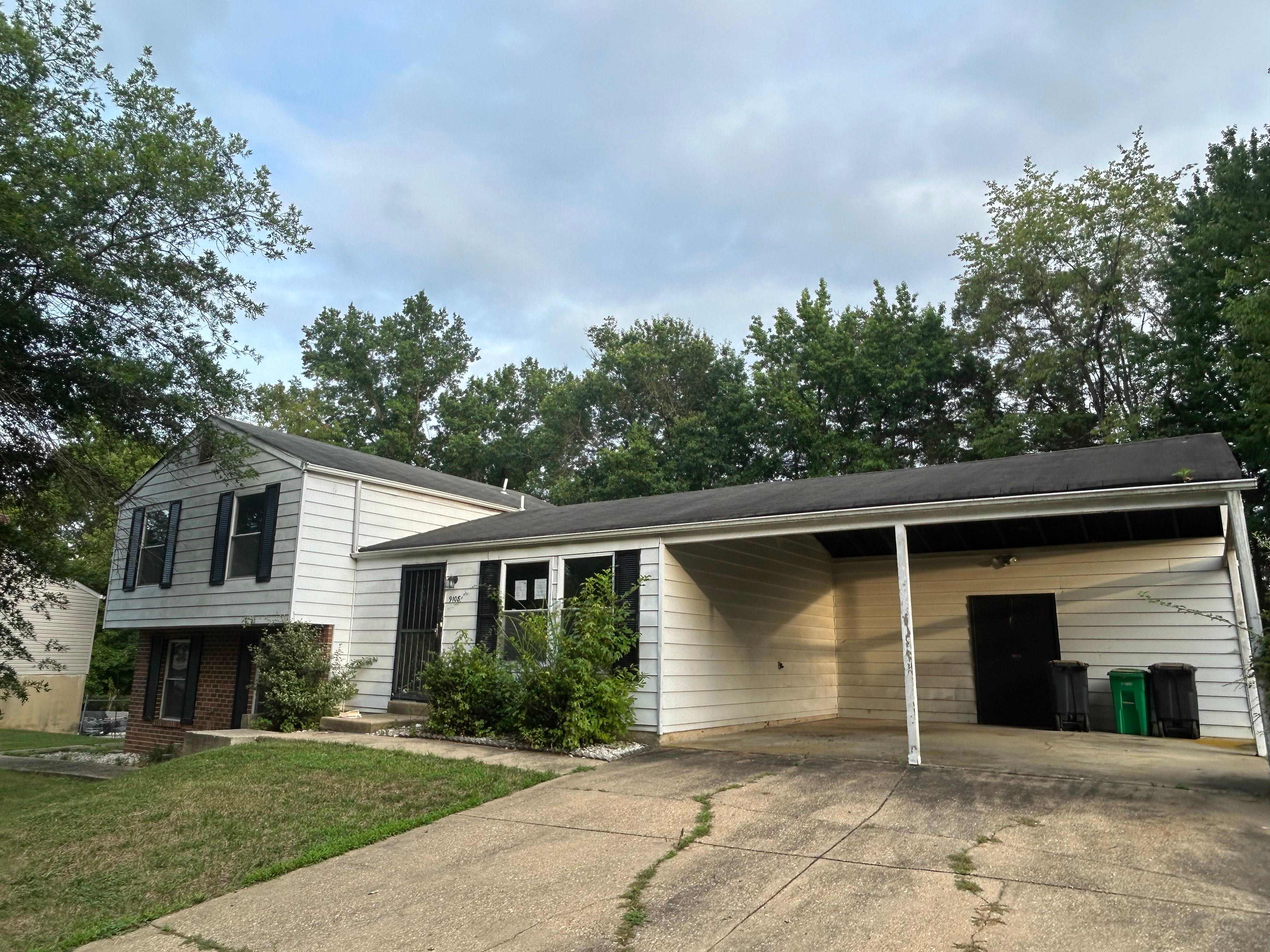 9108 Ridgewood Dr