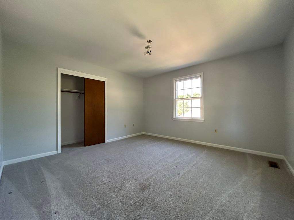 3402 Williamsburg Dr photo