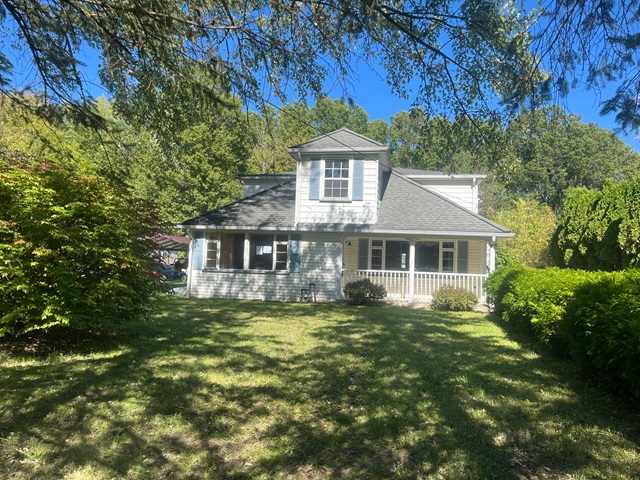 Photograph of 8629 Se Huntley Dr, Warren, OH 44484