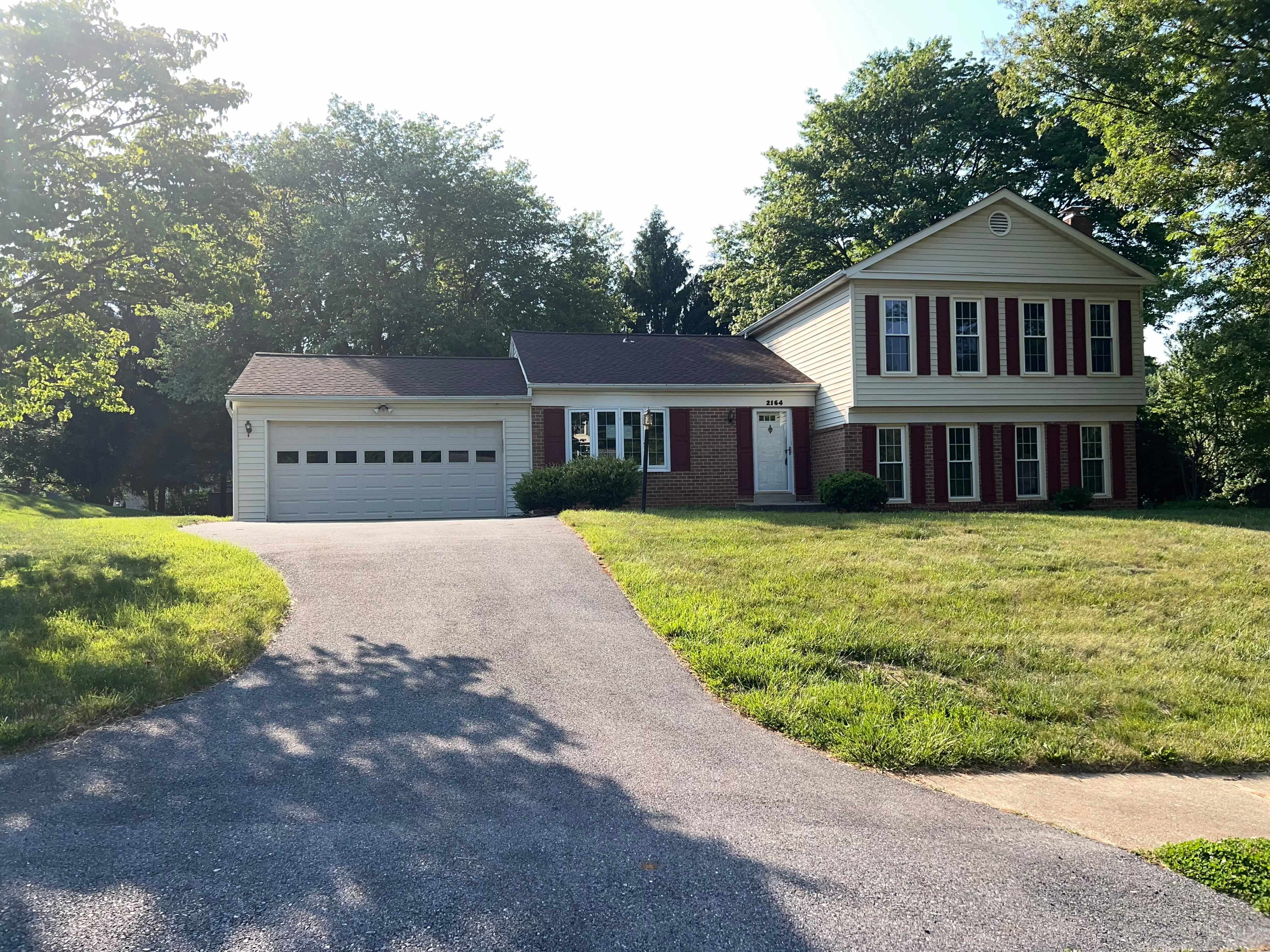 Single Family Home 4BR 2.5BA - 2164 Tulsa Rd, Sykesville, MD