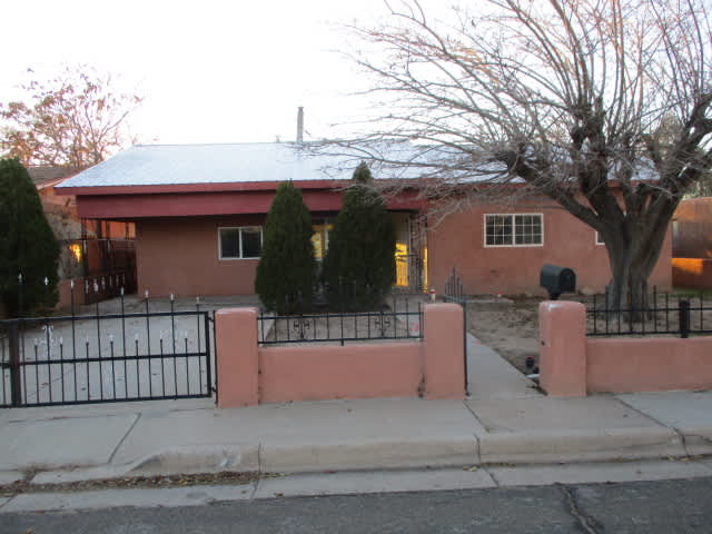 Photograph of 347 62nd St NW, Albuquerque, NM 87105